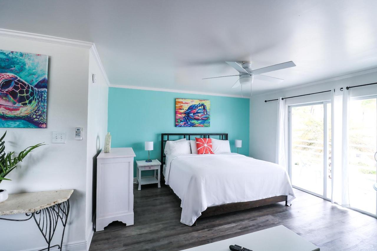 Ocean Front King Suite Full Kitchenette