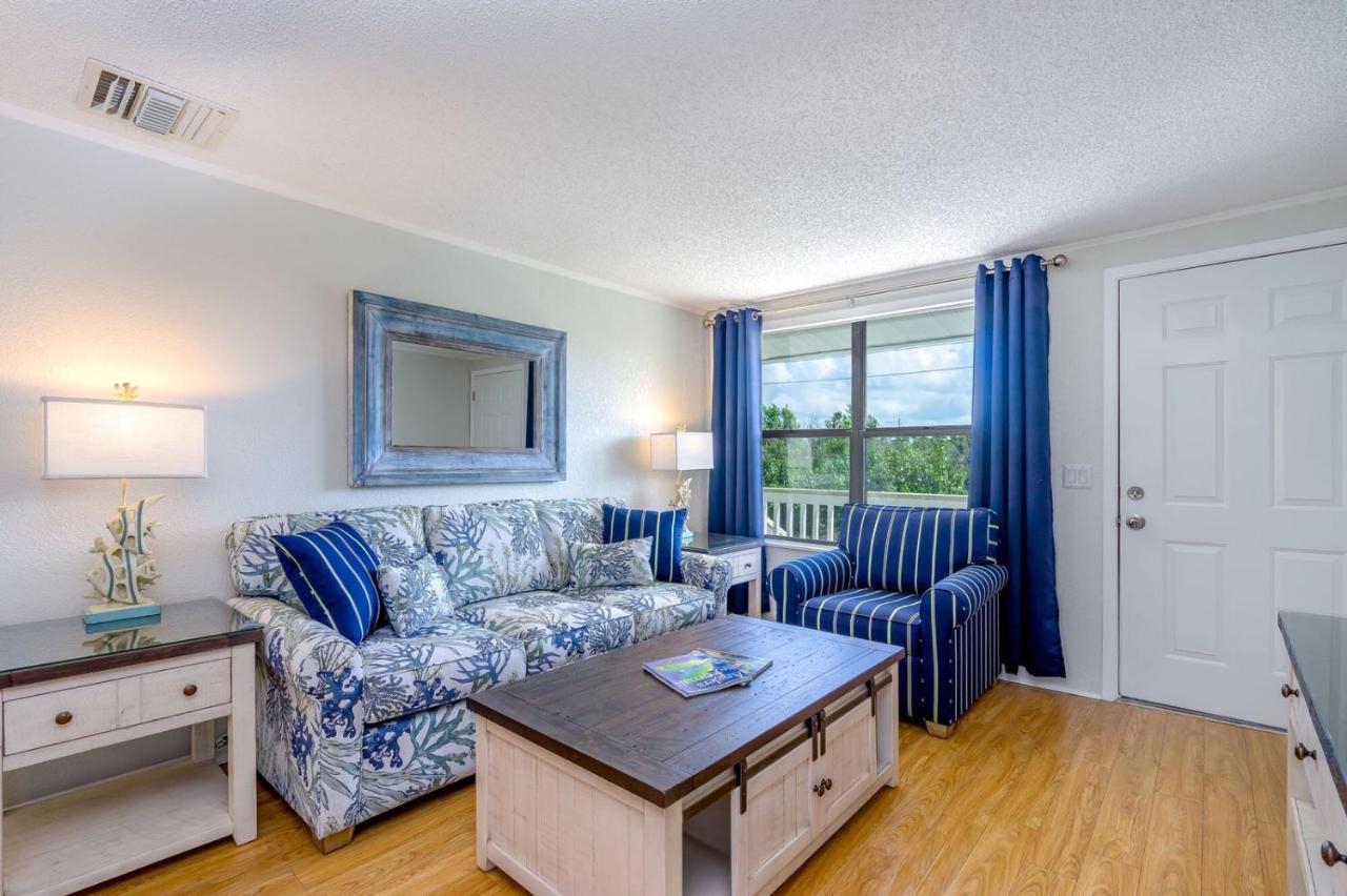 Large One-Bedroom Apartment