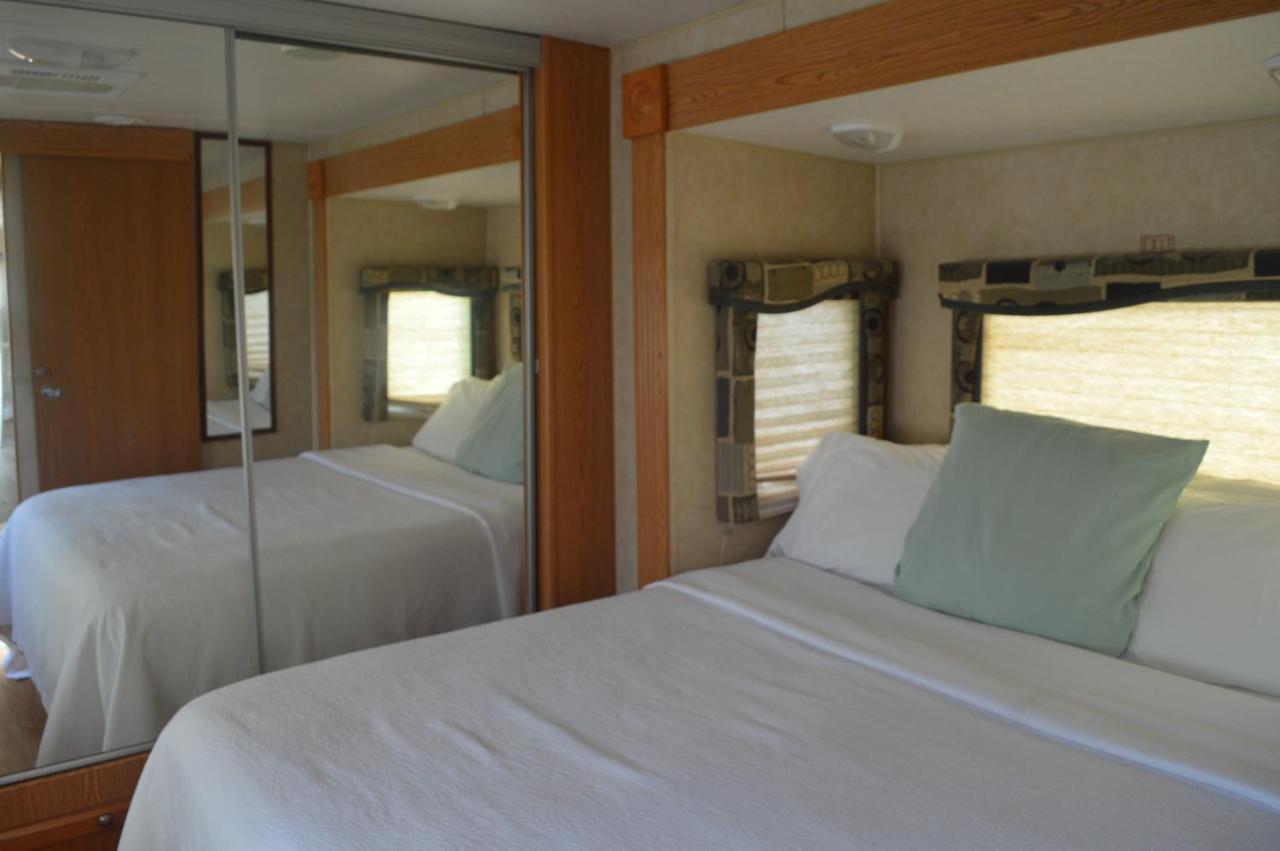 Mobile Home,997851324:JPEG
