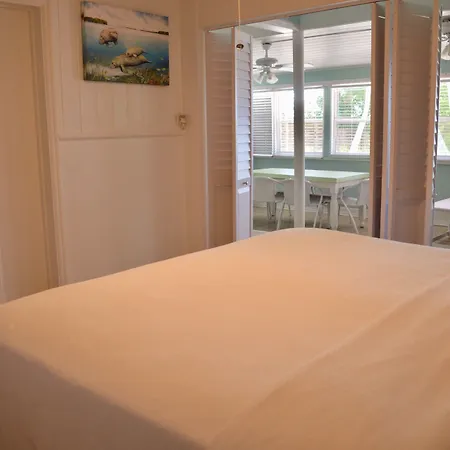 Drop Anchor Resort & Marina-3